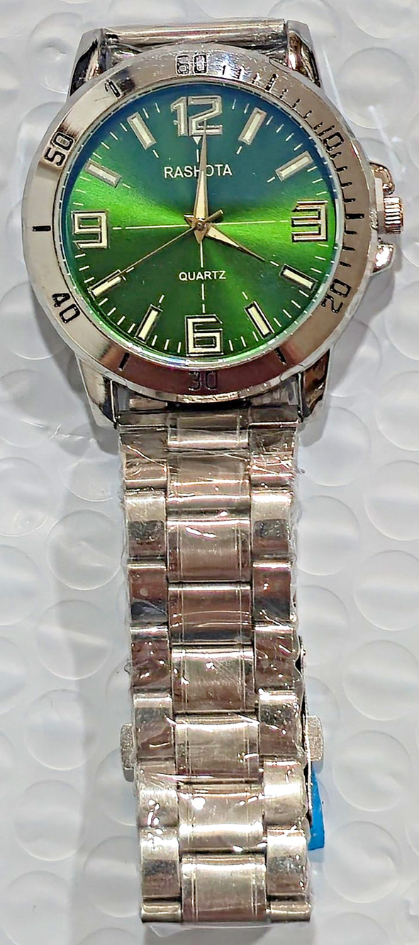 Rashota Quartz Men’s Analog Watch Green Sunburst Dial Silver Steel Bracelet